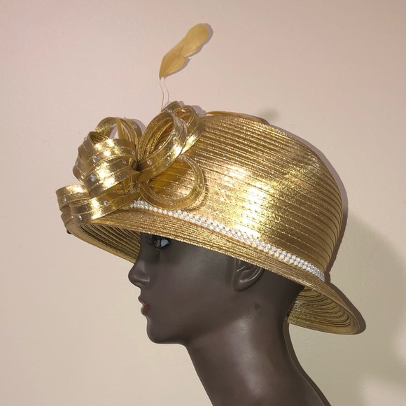 Hat - Picture 2 of 4